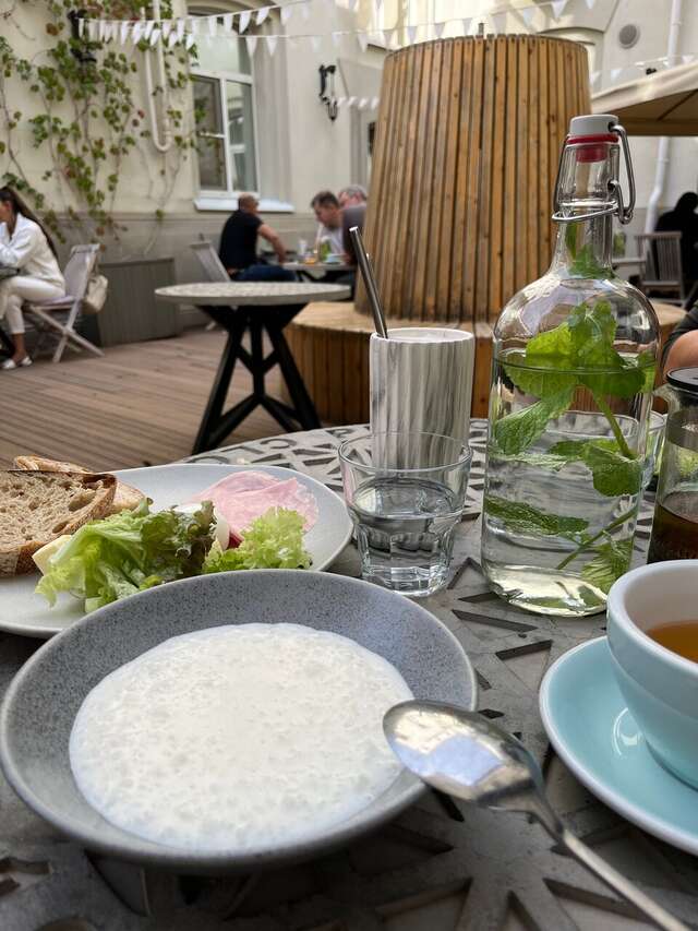 Гостиница Бонотель Астрахань-29